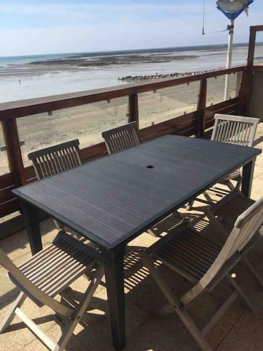 Les Iles Vue Sur Mer آغون - كونتاينفيل المظهر الخارجي الصورة