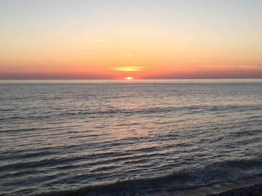 Les Iles Vue Sur Mer آغون - كونتاينفيل المظهر الخارجي الصورة