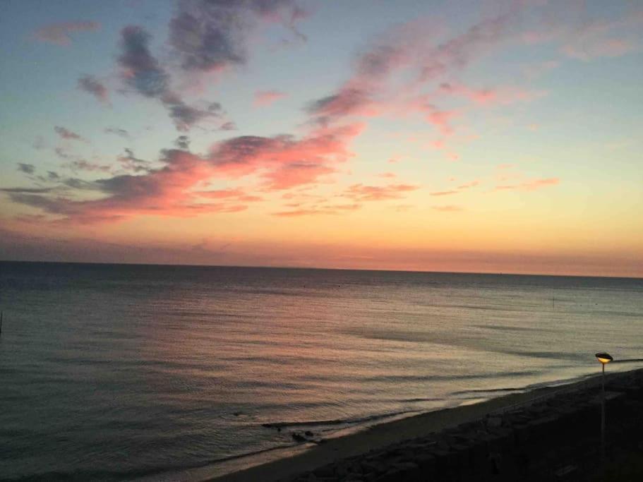 Les Iles Vue Sur Mer آغون - كونتاينفيل المظهر الخارجي الصورة